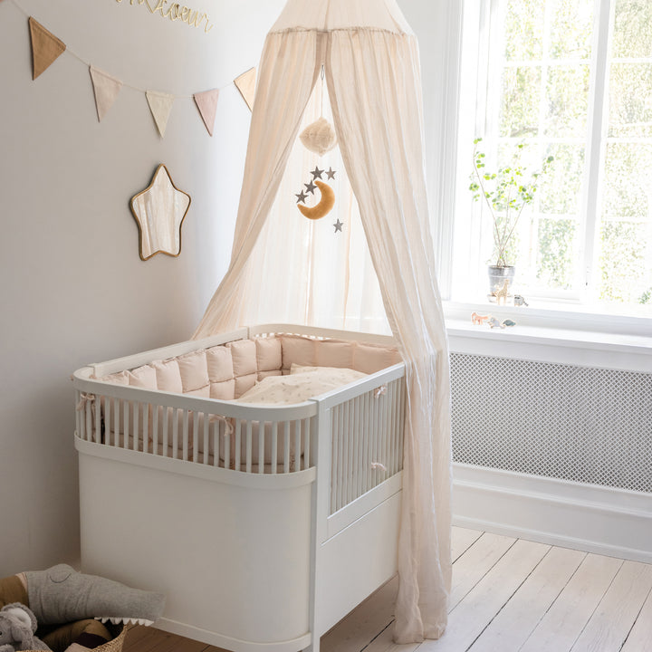 Rúmhiminn, Birchbark Rose