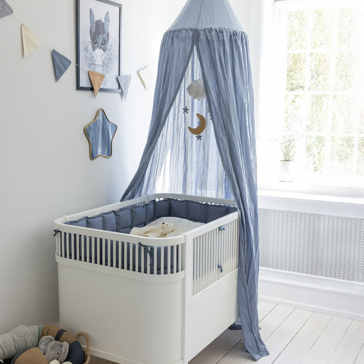 Rúmhiminn, Forest Lake Blue