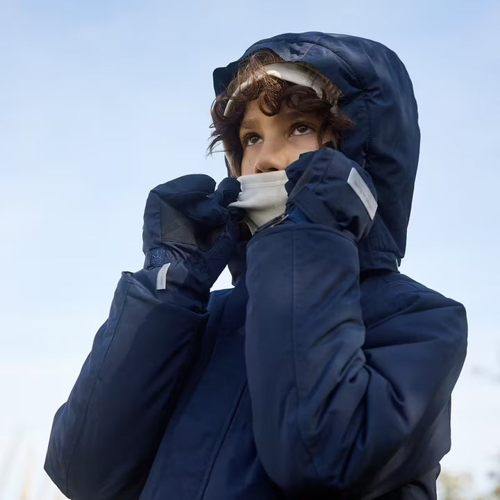 Celio vetrarhanskar, Outer Space