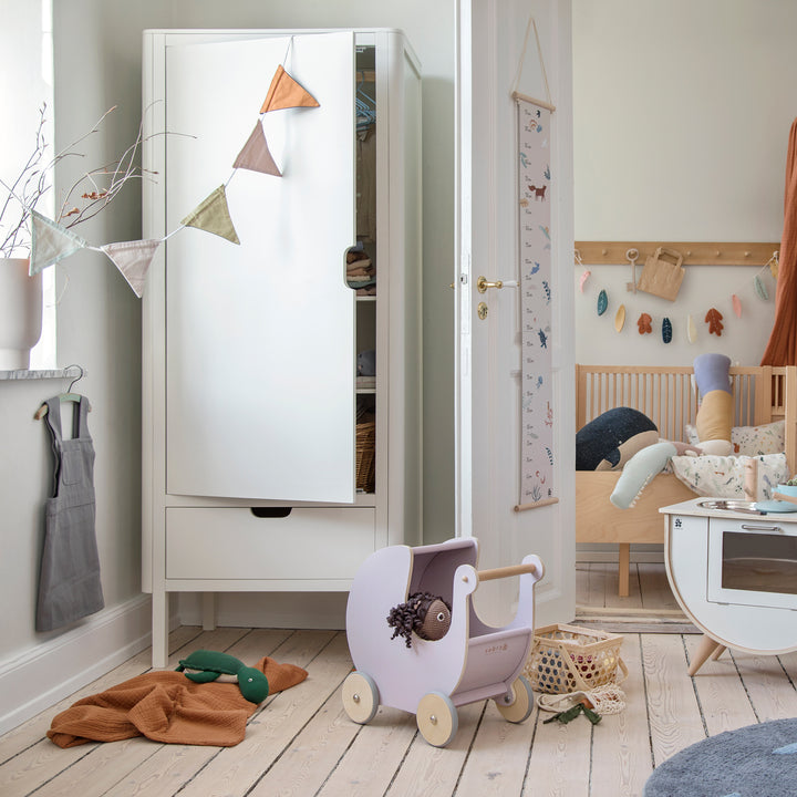 Sebra skápur, Classic White