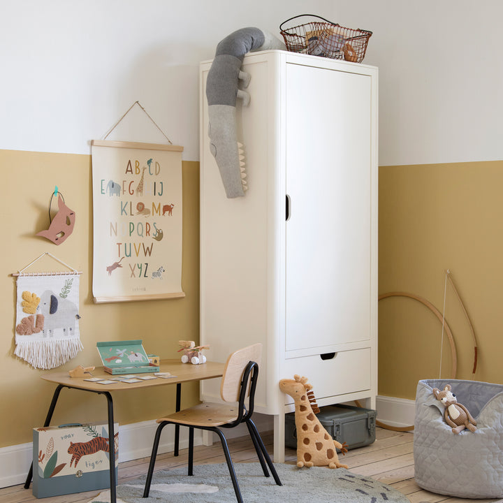 Sebra skápur, Classic White