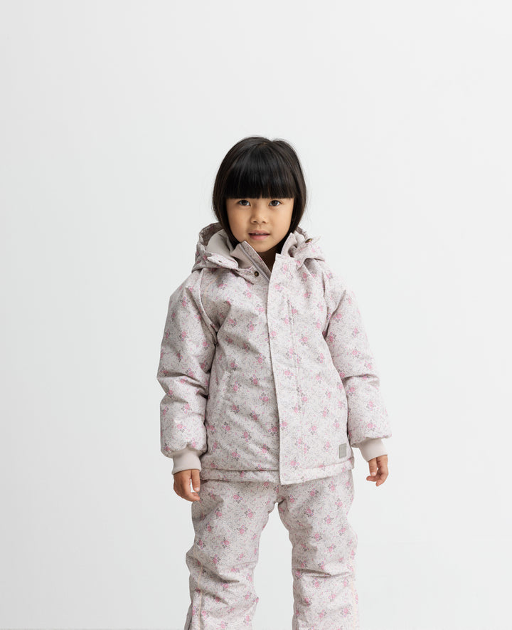 Osak vetrarjakki, Flowerbed