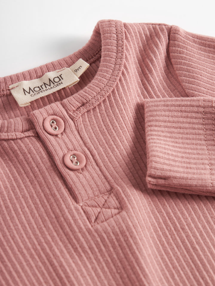 Modal drakt, Rose Parfait