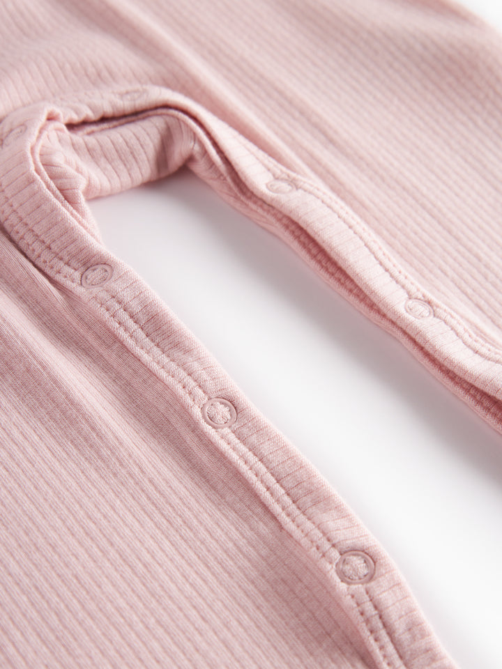 Rudy drakt, Rosewater