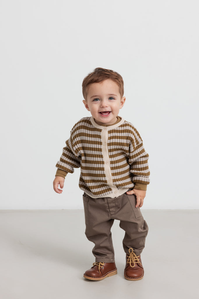 Polle buksur, Dusty Brown