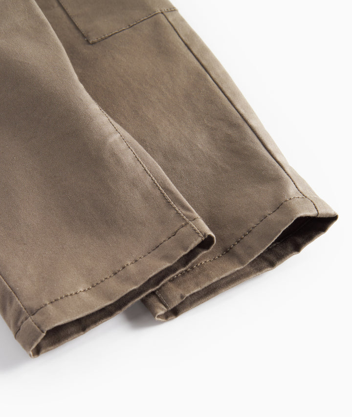 Polle buksur, Dusty Brown