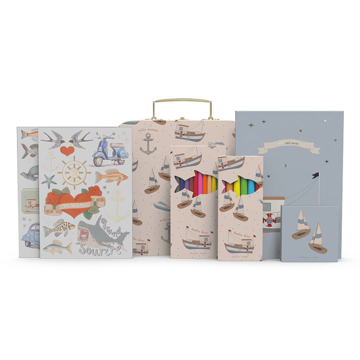 Litla listamannasettið, Sail Away