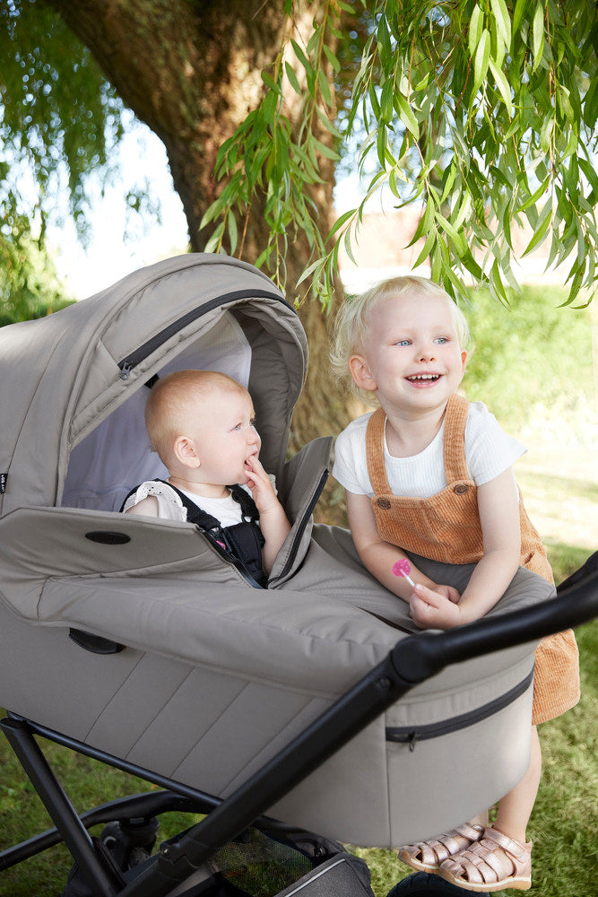 Vida 2 barnavagn, Linen