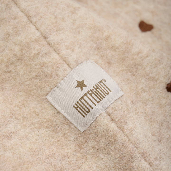 Útsaumuð húfa, Sand Melange