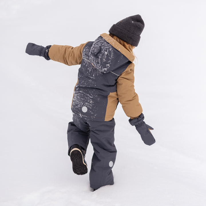 Omalas húgva, Charcoal Melange