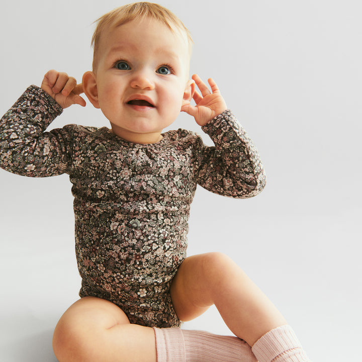 Liv body, Stone Flowers