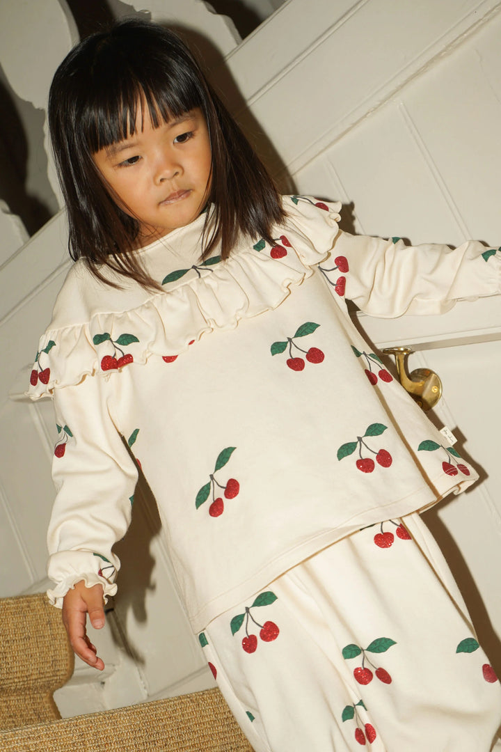 Malli blusa, Ma Grande Cerise