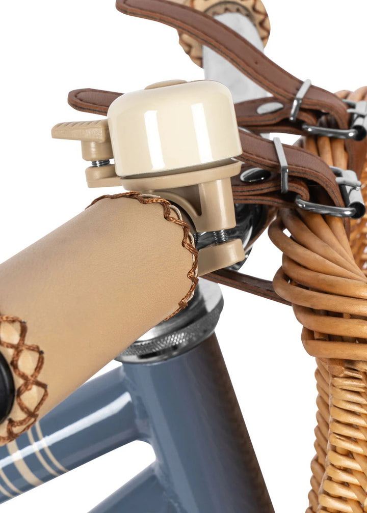 Aiko rennisúkkla, Bluie Stripe