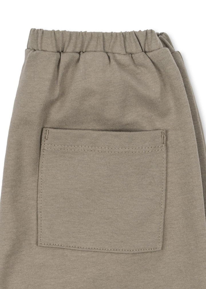 Drey buksur, Laurel Oak