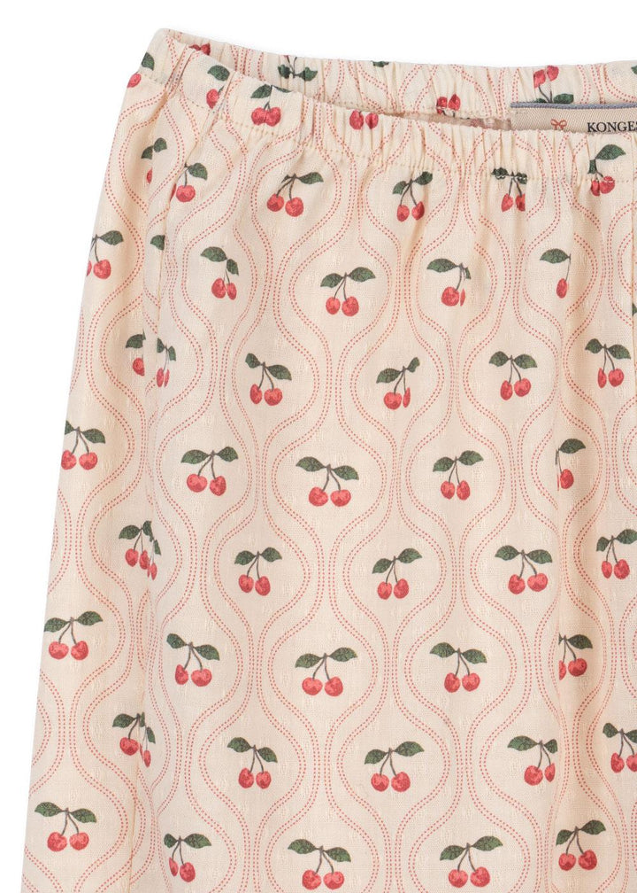 Cianna buksur, Cherry Pink