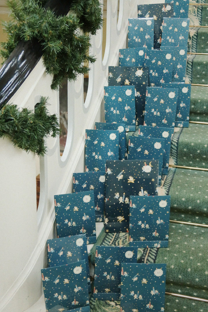 Gávukalendari v/24 gávum, Blue