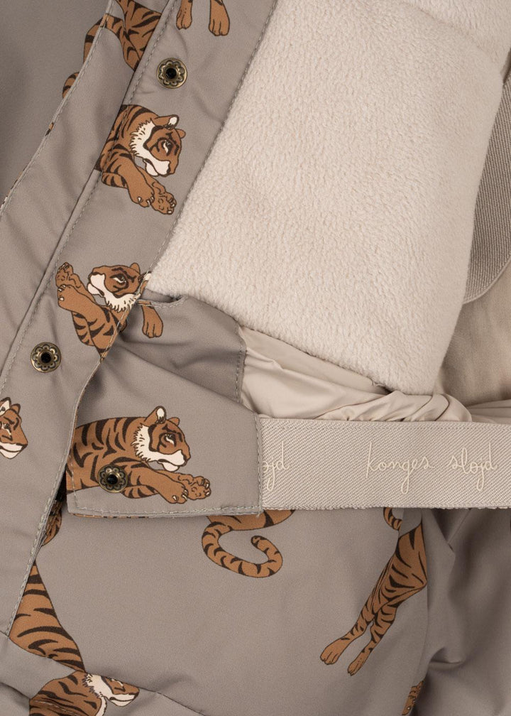 Nohr kavadrakt, Tiger Oak