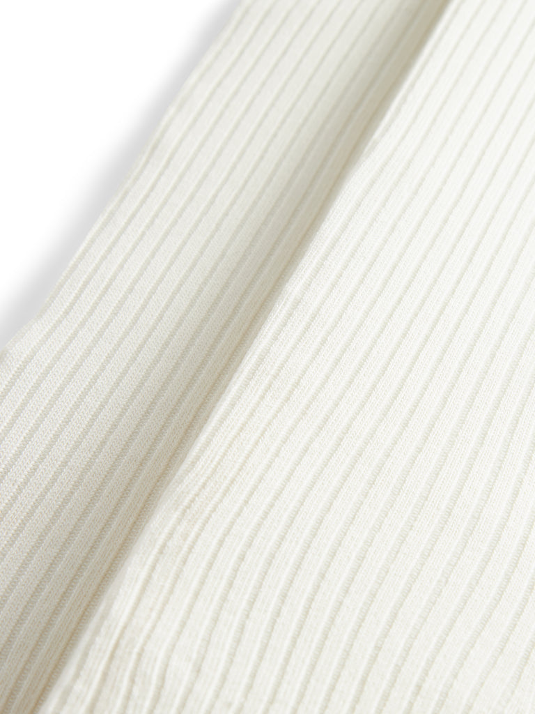 Sokkabuksur, Gentle White