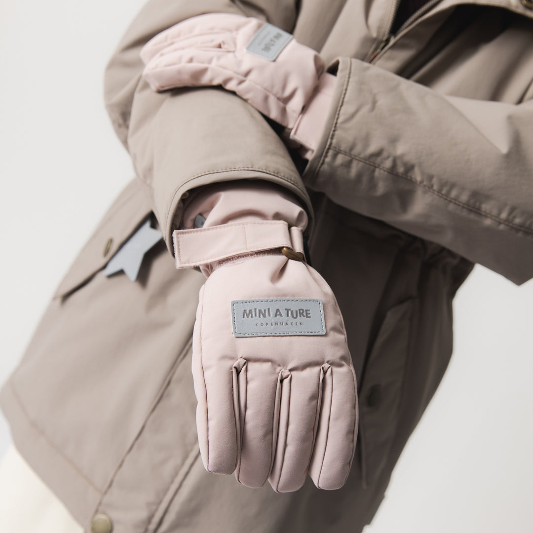 Celio handskar, Adobe Rose