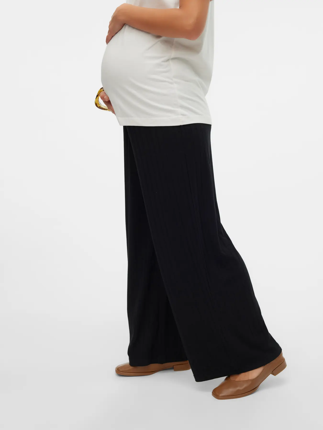 Lucy buksur, Black