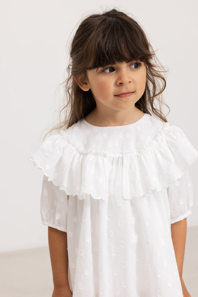 Delsa kjóli, Gentle White