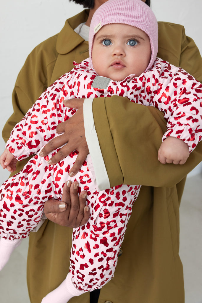 Ozai termodrakt, Poppy Leo