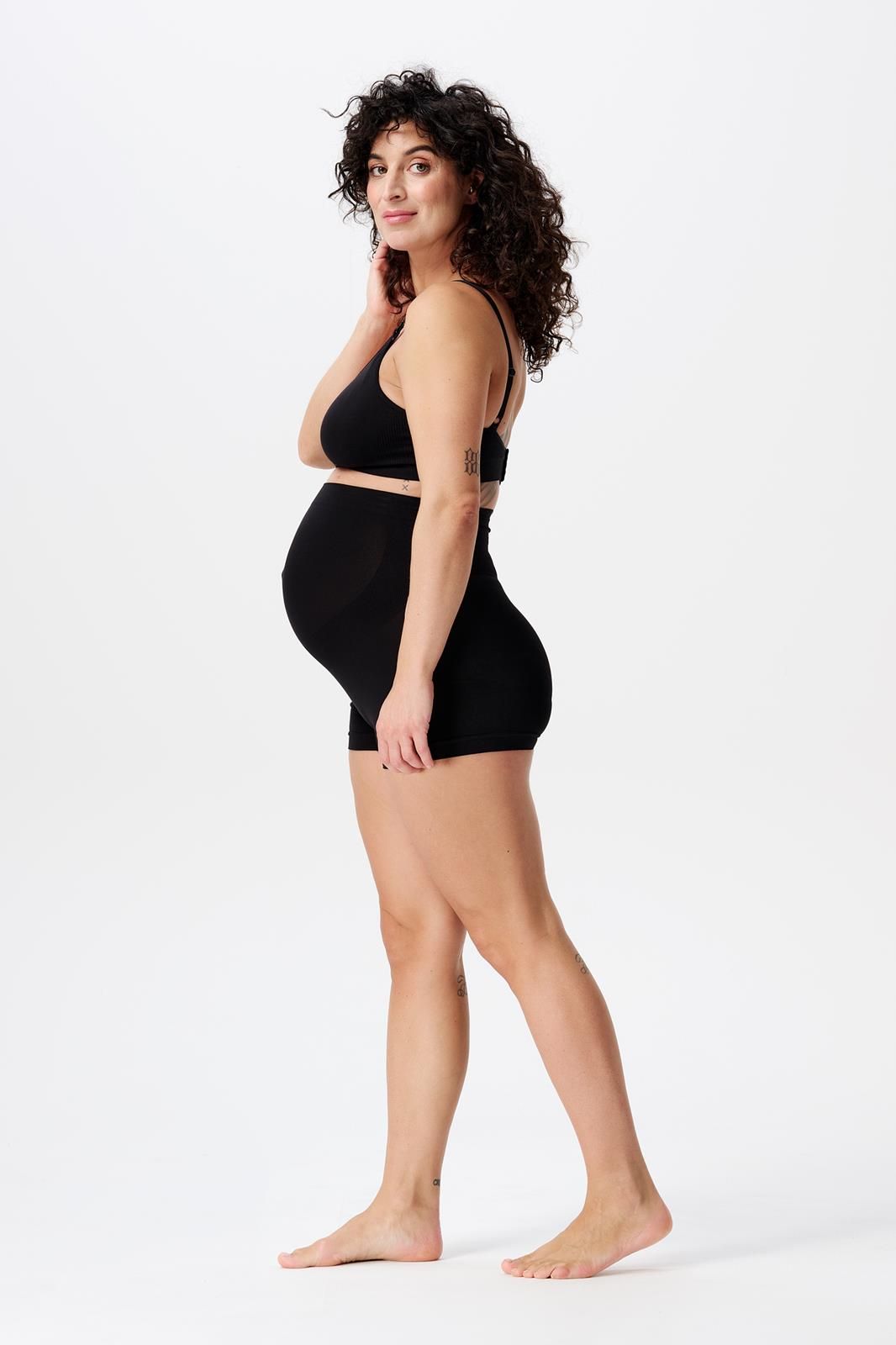 Hura gevibh, Black