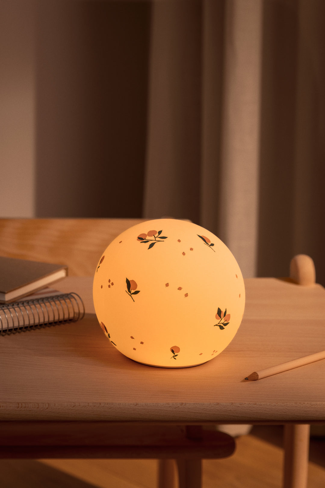 Yuki náttlampa, Peach