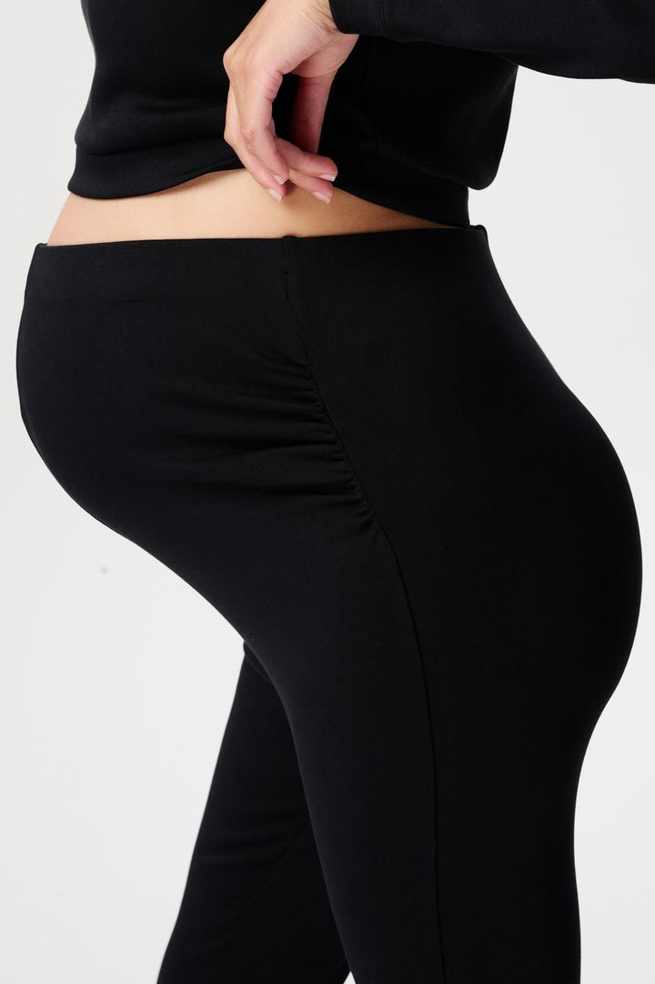 Umea buksur, Black