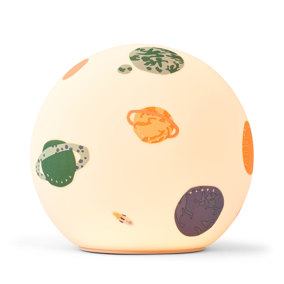 Yuki náttlampa, Universe