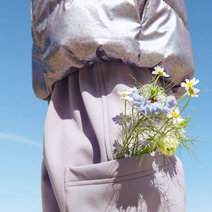 Ullu puffer, Silver Sky Flower