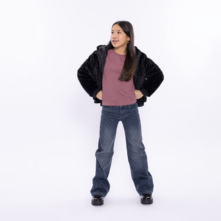 Jakki, Black