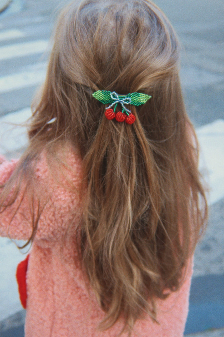 Cherry Bow hárklemma
