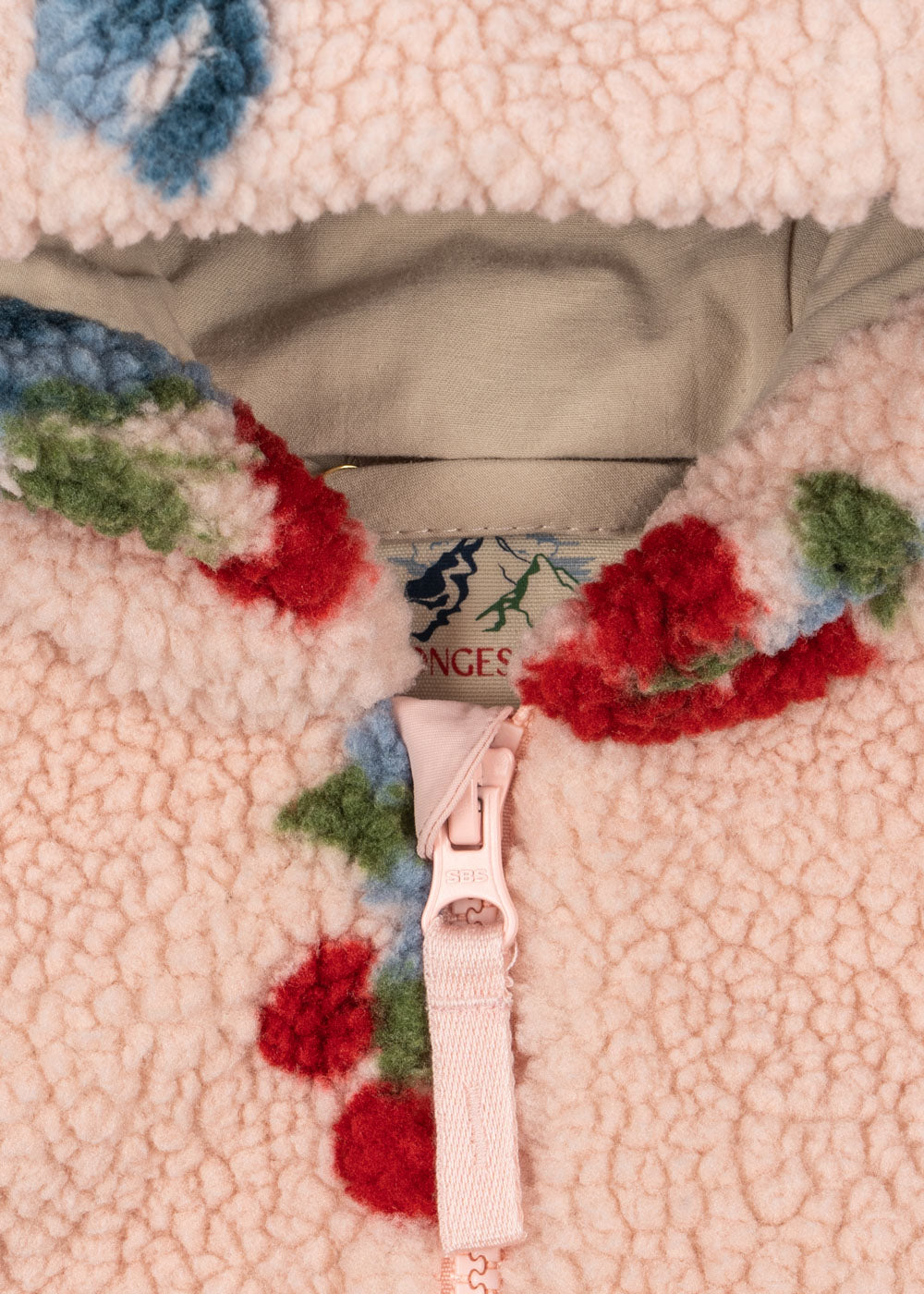 Jody drakt, Amarena Rose