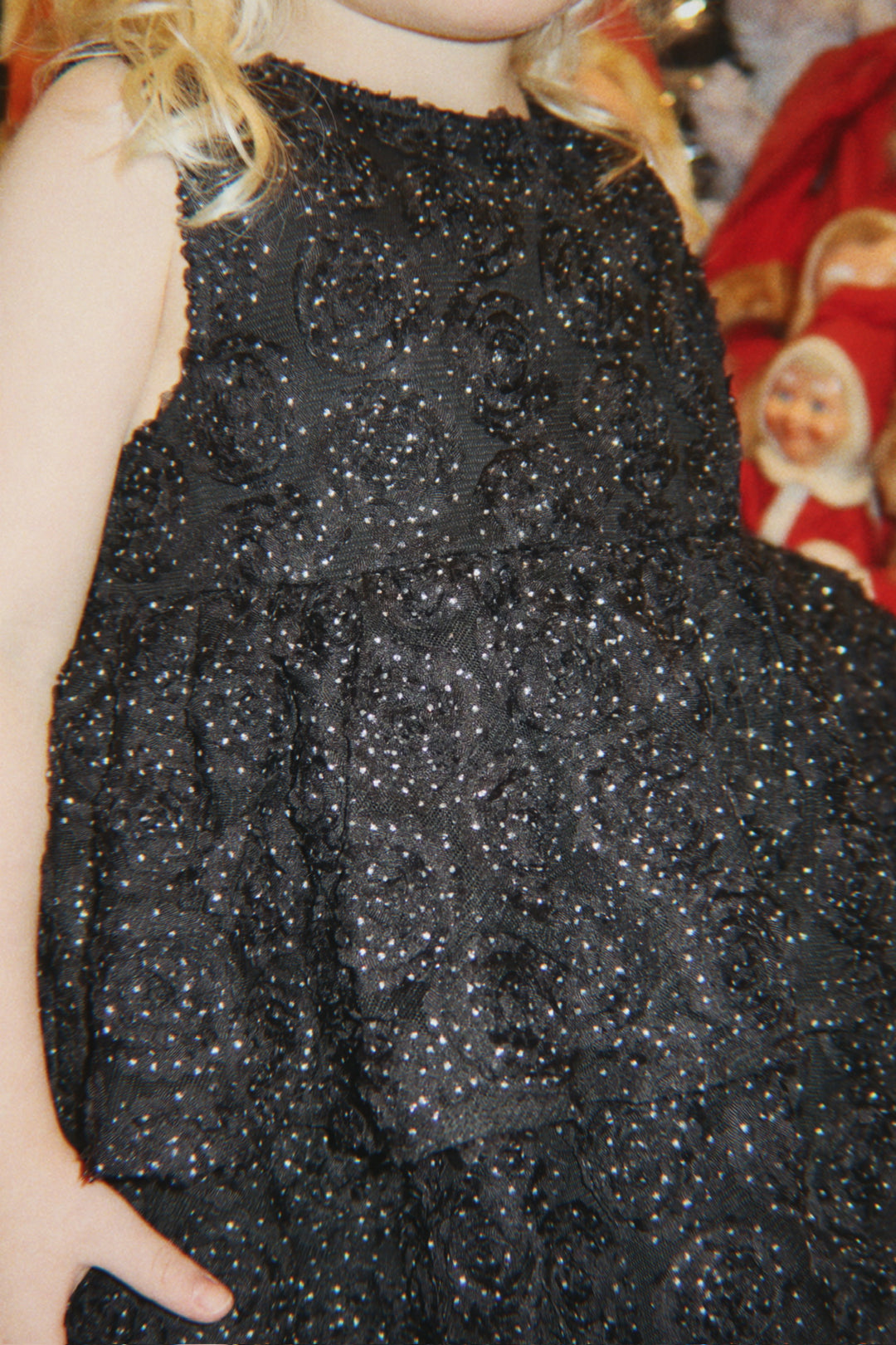 Rosia kjóli, Black