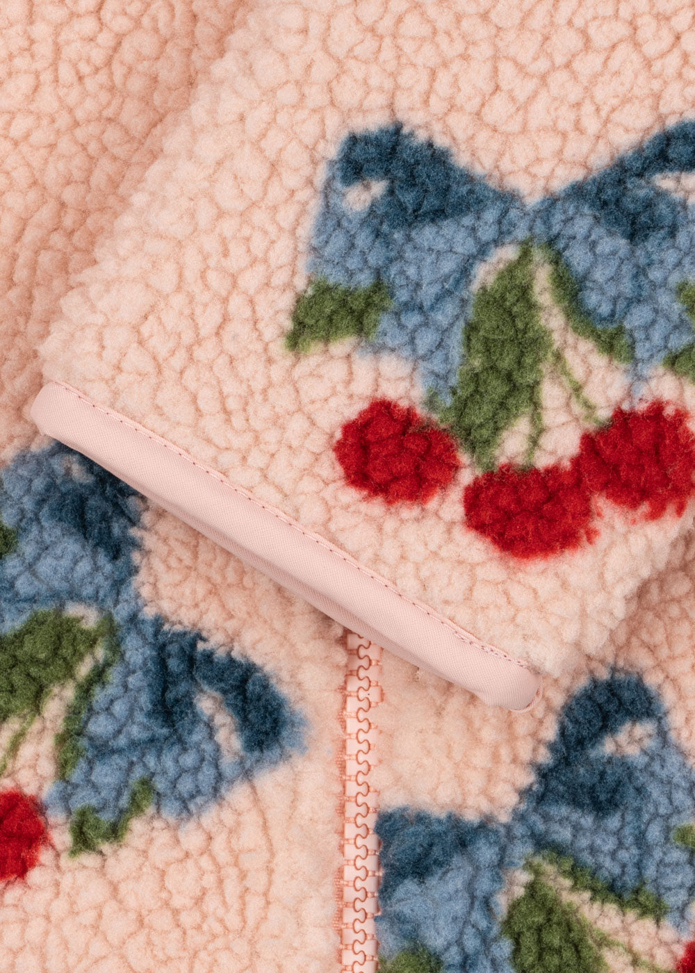 Jody drakt, Amarena Rose